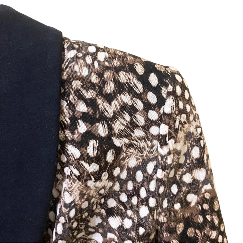 BCBGMAXAZRIA Shawl collar cropped brown cheetah/ feather print blazer - Picture 12 of 16